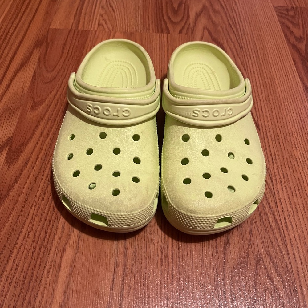 CROCS Kids Light Green Clogs